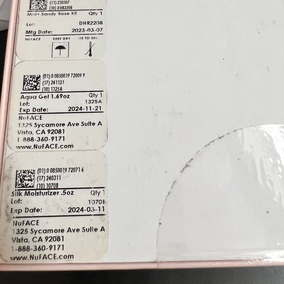 MINI+ Petite Facial Toning Microcurrent Kit + facial toning device - Picture 5 of 5